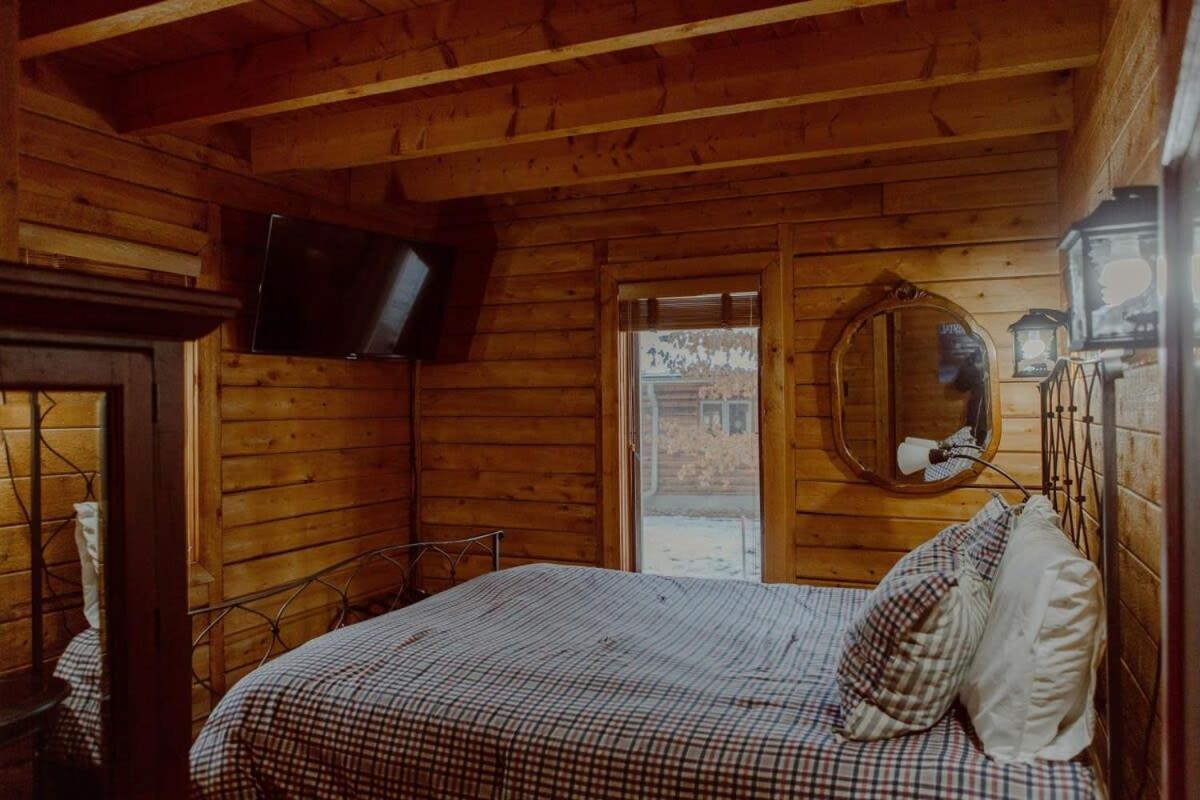 Thompsonville Crystal Mountain Cabin-Shuttle Pass Included! מראה חיצוני תמונה